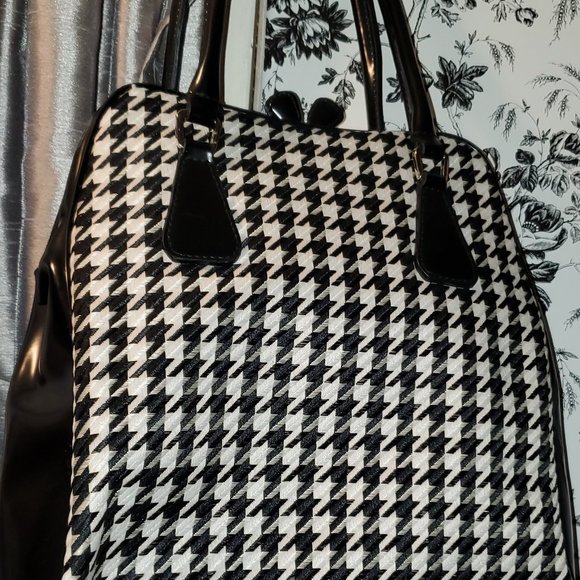 Liz Claiborne purse - Picture 1 of 4